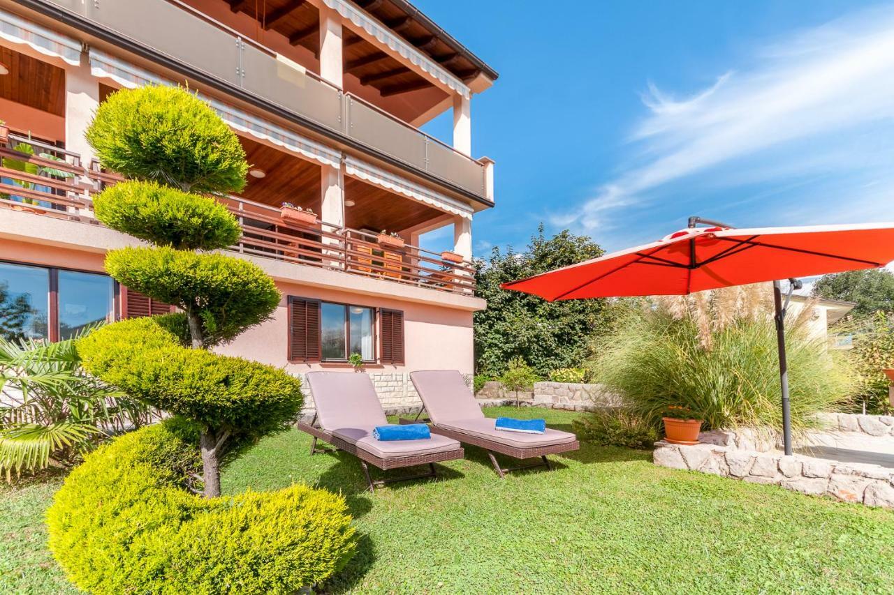 Apartman Gloria Opatija Buitenkant foto
